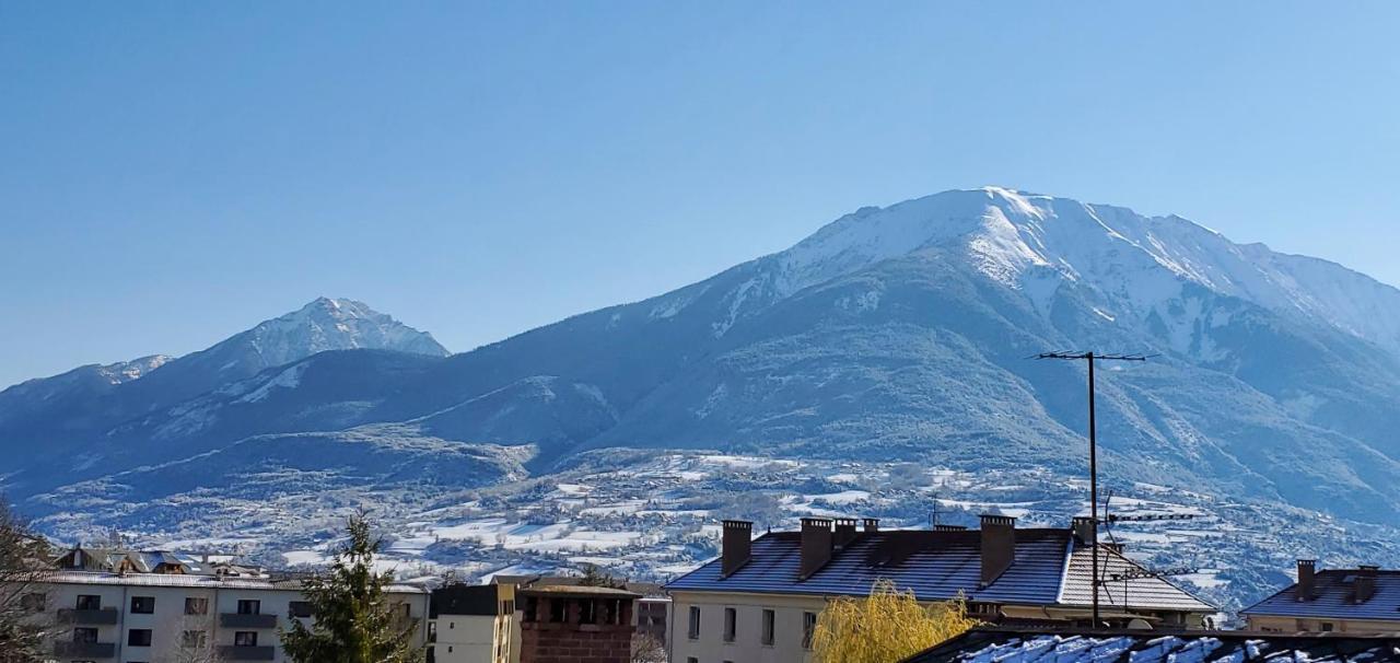 L'Hivernet, Grand Triplex Neuf Au Coeur D'Embrun Acces Facile 외부 사진
