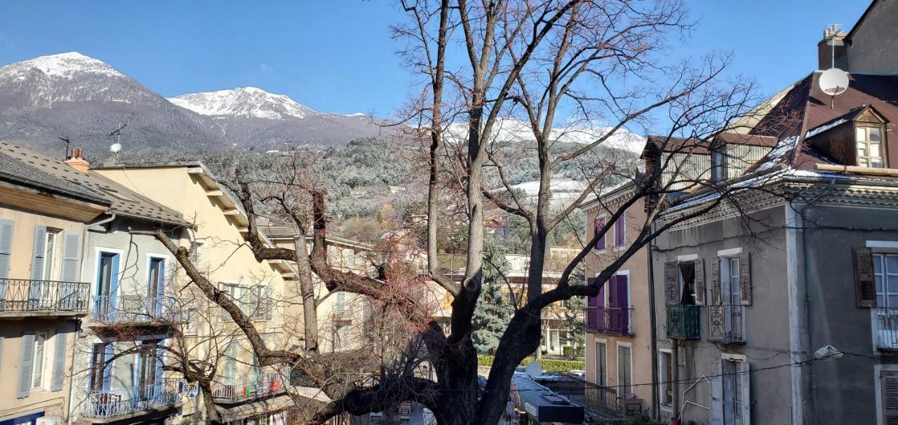 L'Hivernet, Grand Triplex Neuf Au Coeur D'Embrun Acces Facile 외부 사진